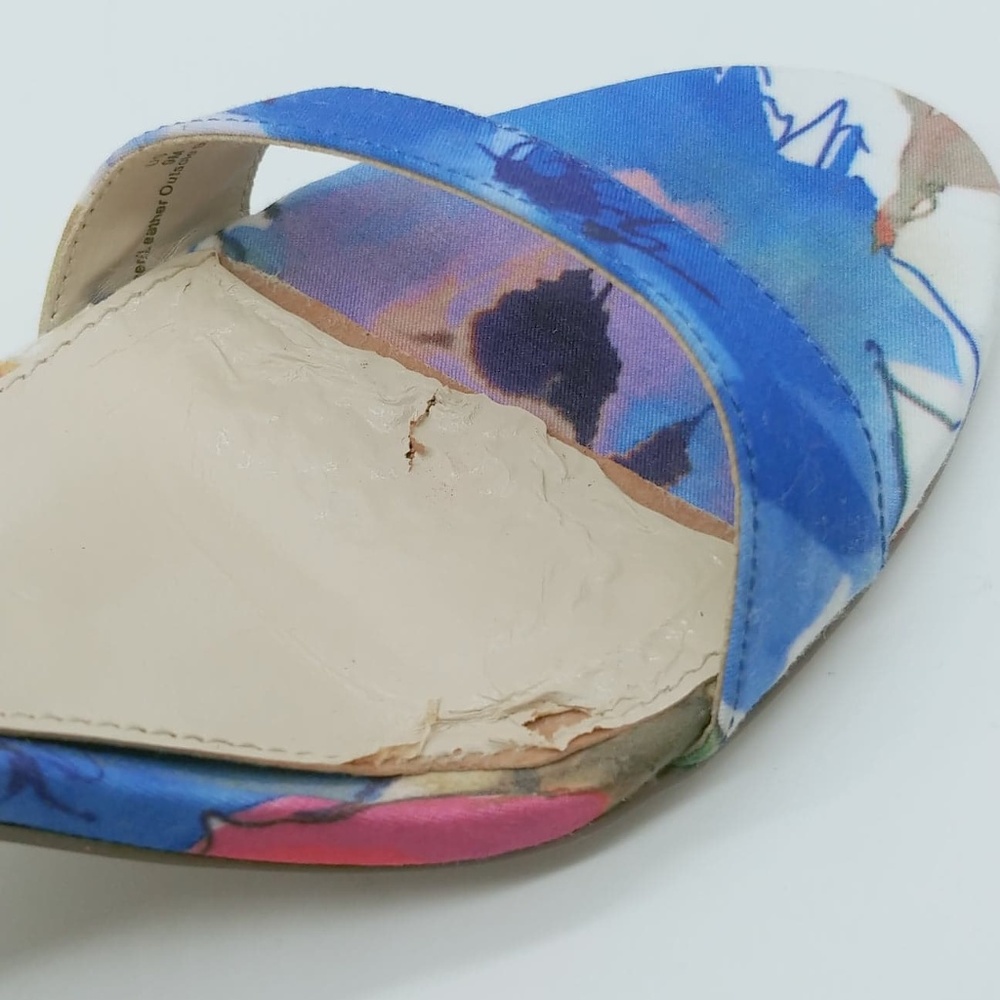 Fun, Colorful Shoes! - Picture 4 of 6